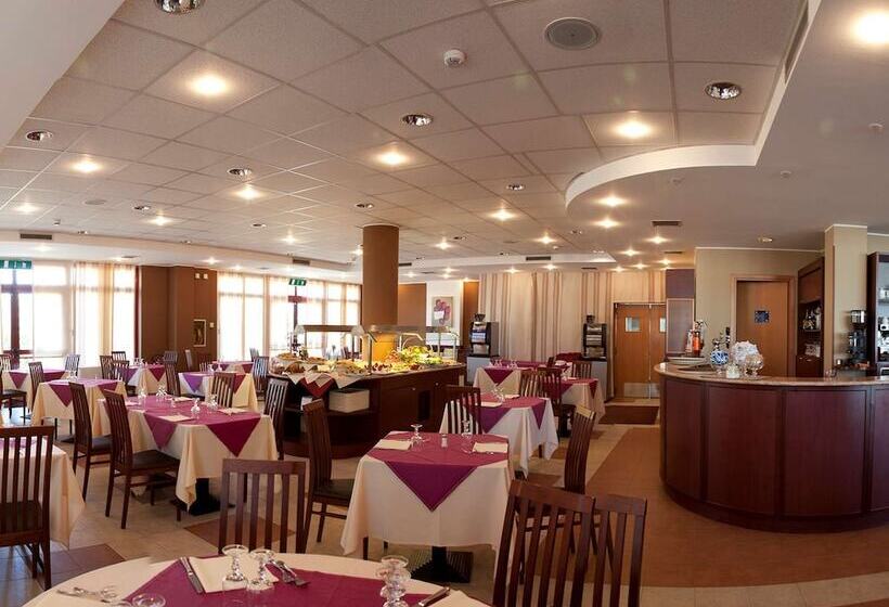 هتل Tulip Inn Turin South