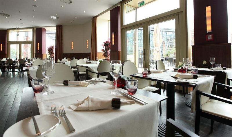 住所  Lindner Hotel Frankfurt Main Plaza, Part Of Jdv By Hyatt