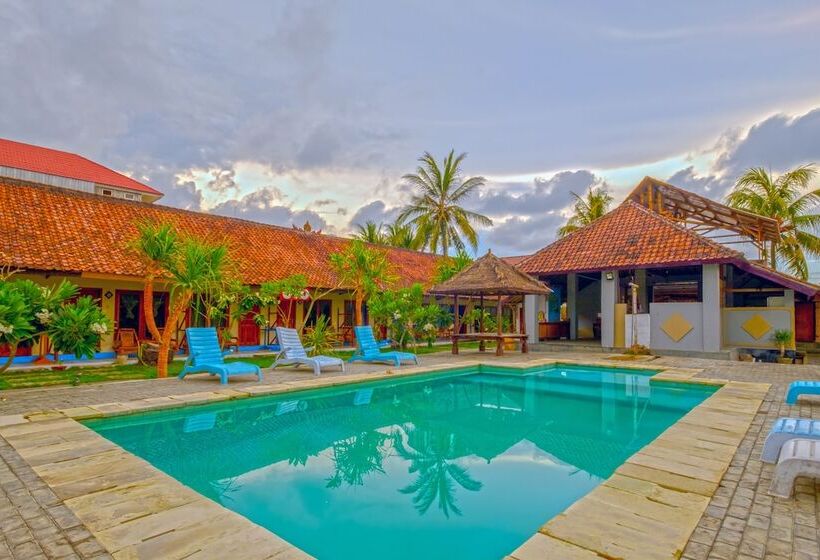 هتل Surfers Beachfront Lombok