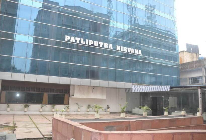 ホテル Patliputra Nirvanaa