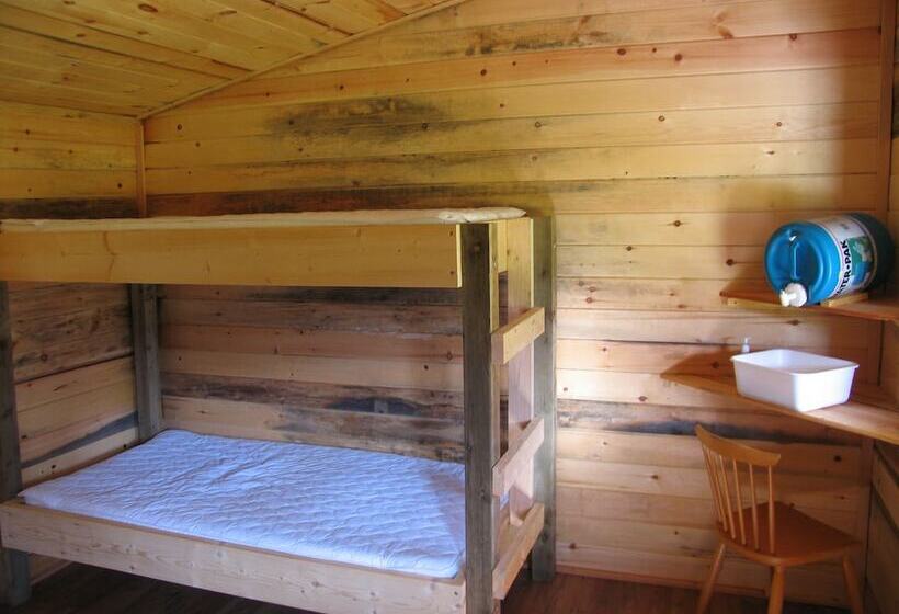 فندق Fort Wells Gray Rustic Cabins Hostel