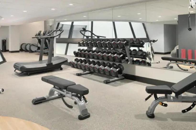 בית מלון כפרי Hilton Grand Vacations Club Chicago Magnificent Mile