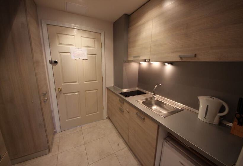 هتل Menada Sozopol Apartments