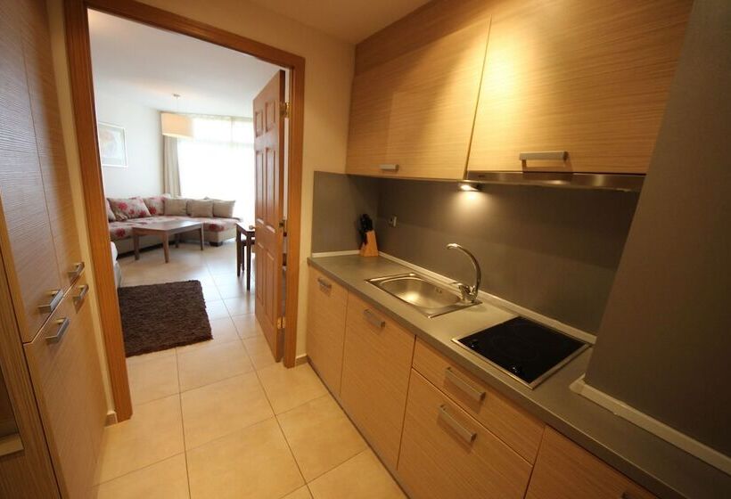 هتل Menada Sozopol Apartments