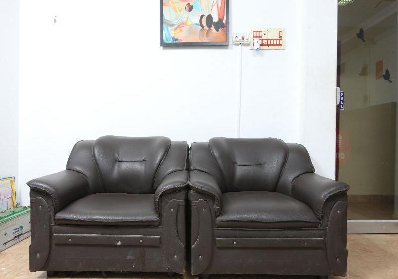 בית מלון כפרי Royal Mass Club By Oyo Rooms