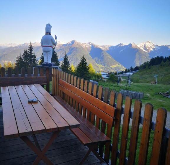 Общежитие Panorama Restaurant Sterzingerhaus 1.930m
