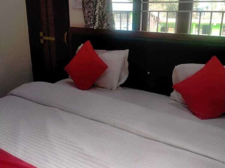 فندق Triund Trek