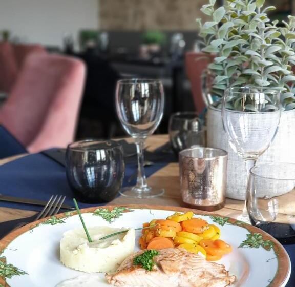 호텔 Hôtel Restaurant L Epicurien