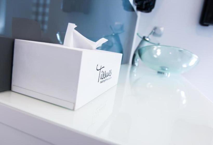 هتل Oyo 2331 Pondok Poniran