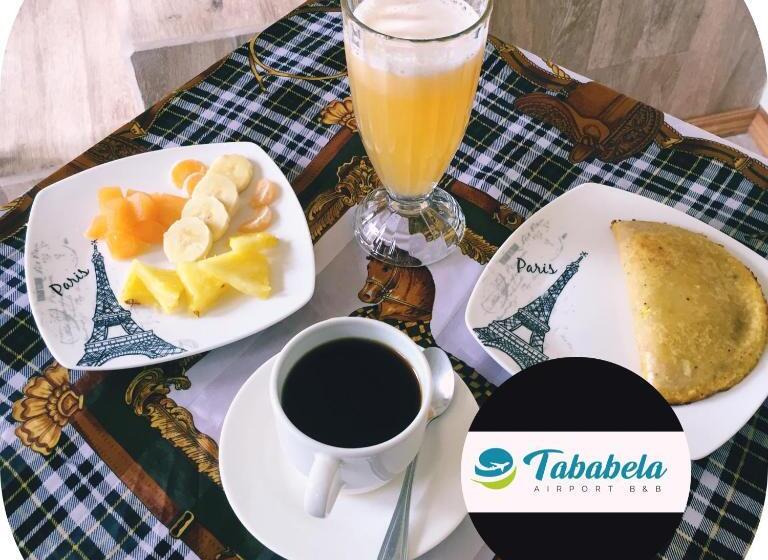 هتل Tababela Airport B&b