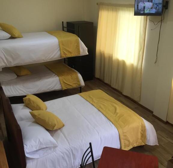 هتل Tababela Airport B&b