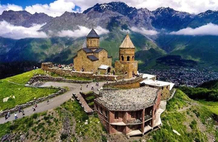 پانسیون Kazbegi 1