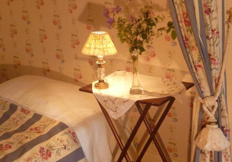 Bed And Breakfast   Château Du Vau