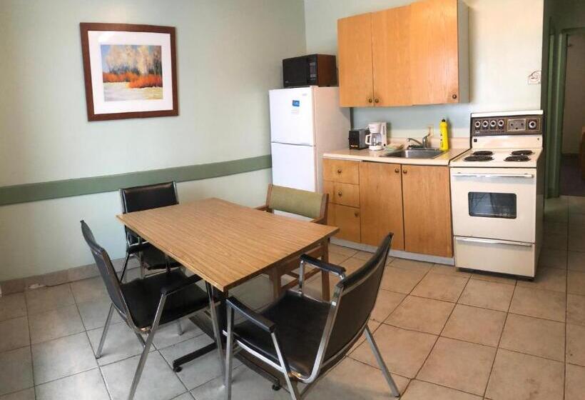 Chimo Motel