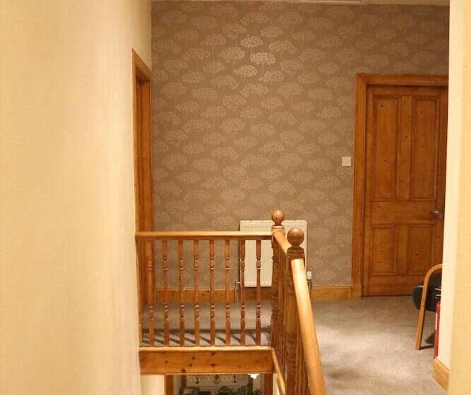פונדק Smithfield Guesthouse