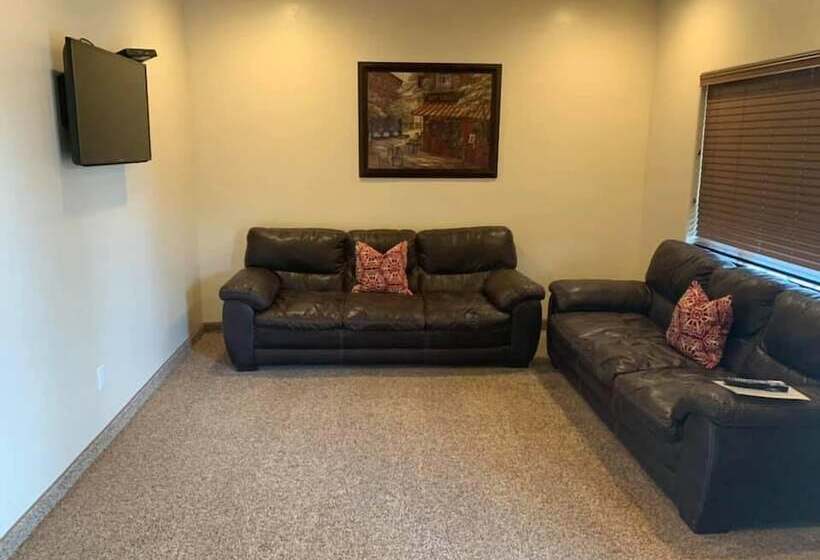 هتل Cb&m Executive Suites