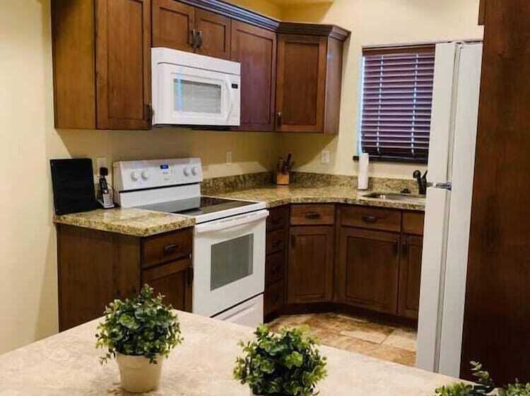 هتل Cb&m Executive Suites