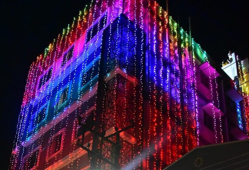 هتل Nb Venkaeswara Grand Inn