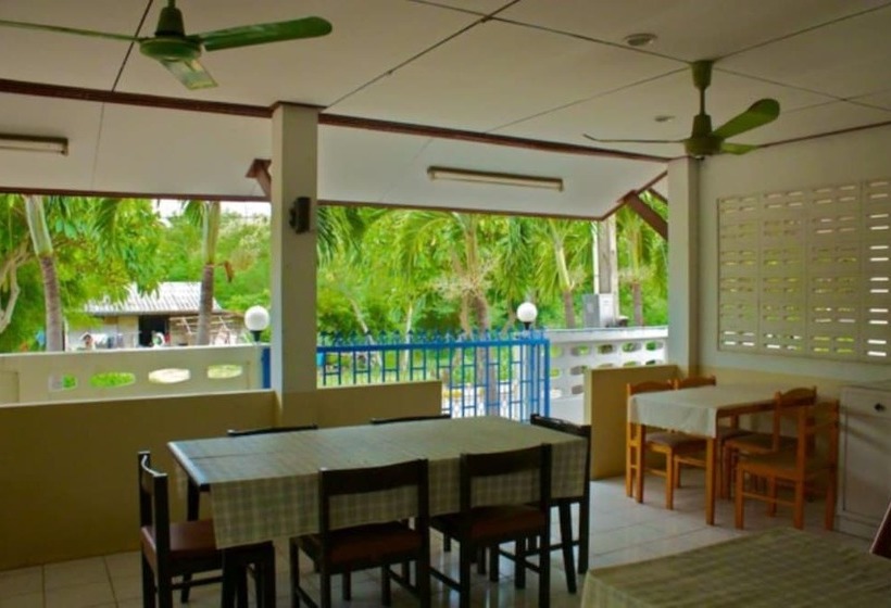 ホテル Sichang Shine Khao Resort
