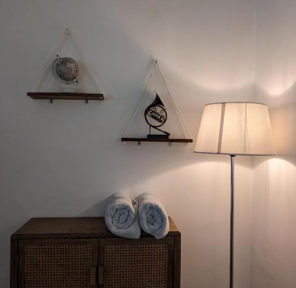 La Veranda Hotel & Restaurant