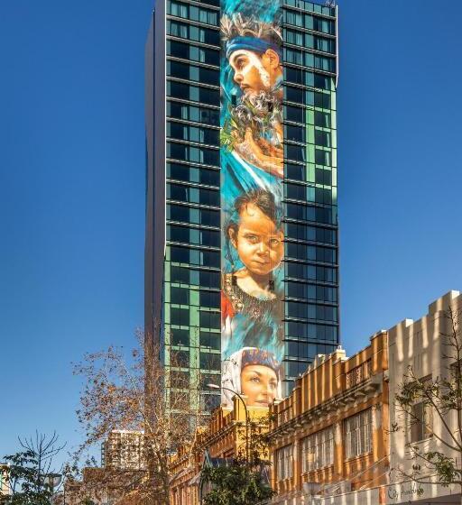 هتل The Adnate Perth   Art Series