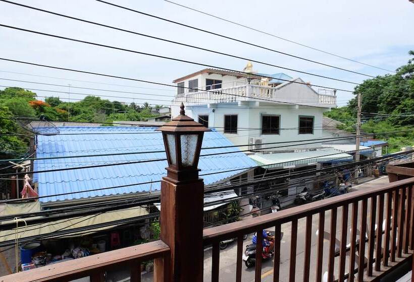 پانسیون Baan Kun Tuad Ko Si Chang