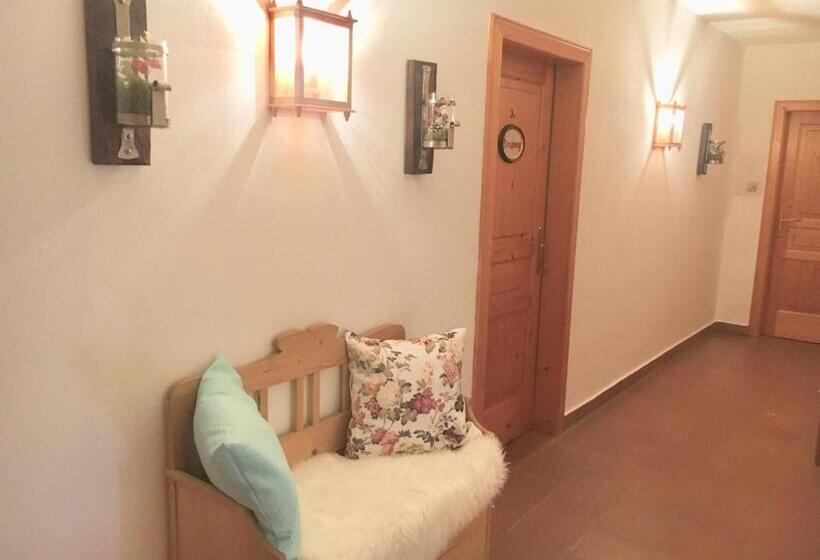 ペンション Landhaus Weinblick