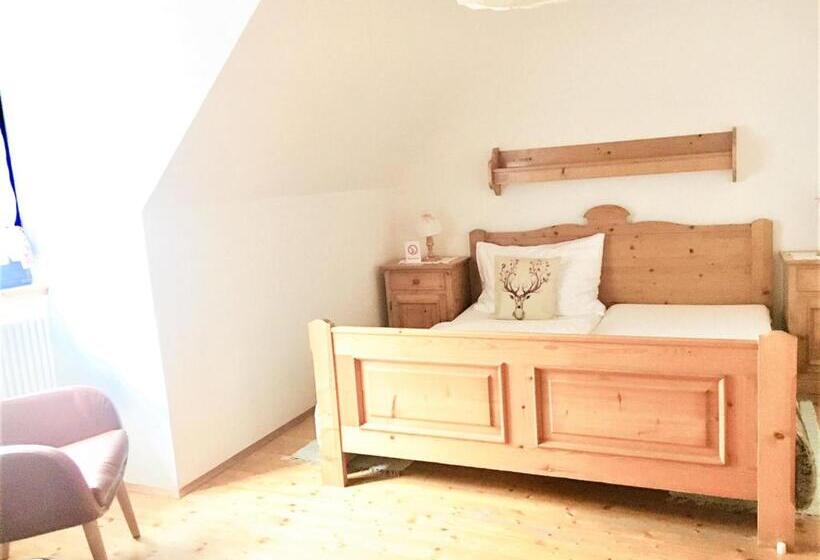 ペンション Landhaus Weinblick