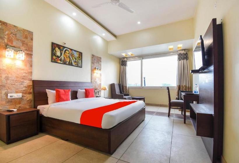 فندق Oyo 47416  Vimal