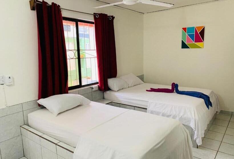 پانسیون Cabinas Jacomar