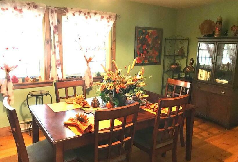 Yellow Door Bed And Breakfast