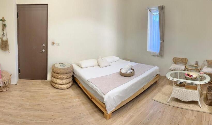 تختخواب و صبحانه W24墾丁民宿墾丁大街一館bnb