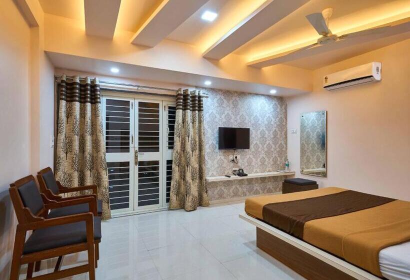 فندق Ramkrishna Inn