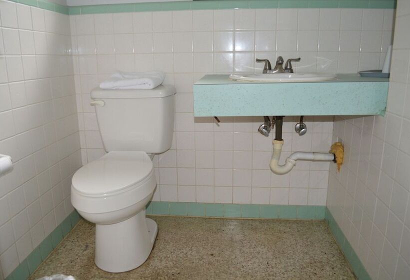 Tropicana Motel Wauchula