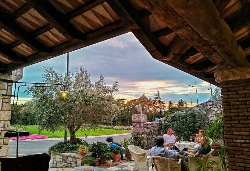 هاستل Gran Osteria Tre Noci