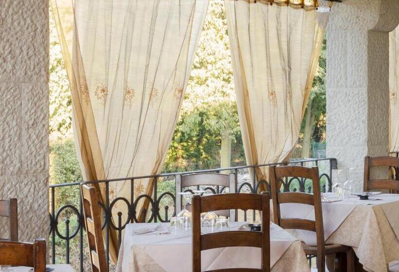 هاستل Gran Osteria Tre Noci
