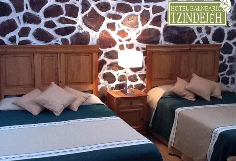 فندق Balneario Tzindejeh