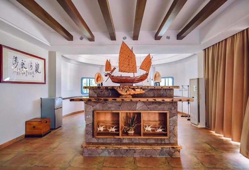 בית מלון כפרי Forest Inn Ri Yue Bay Surf Branch