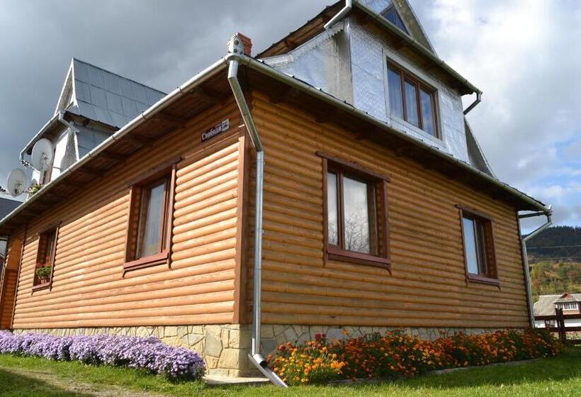پانسیون Faina House