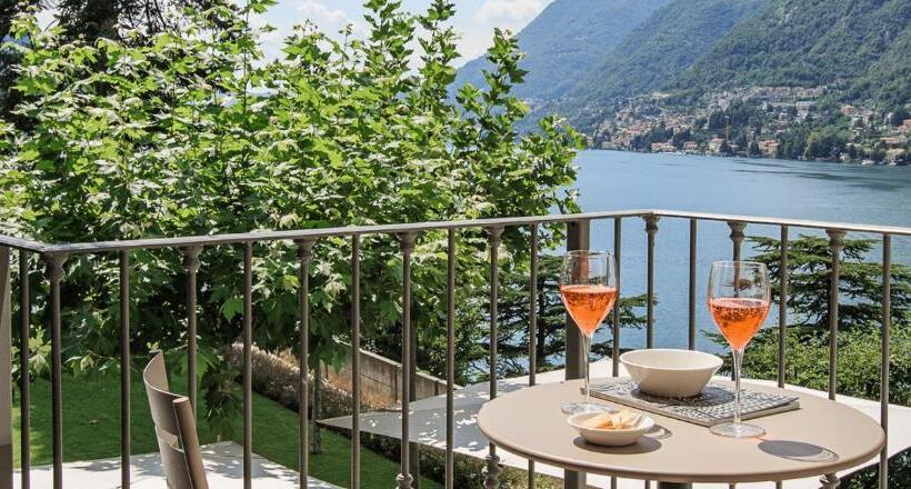 Villa Làrio Lake Como