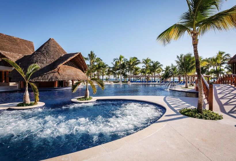 Hotel Barcelo Maya Caribe  All Inclusive