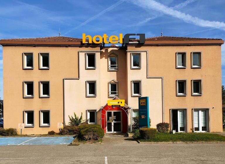 בית מלון כפרי F1 Lyon Bourgoin Jallieu