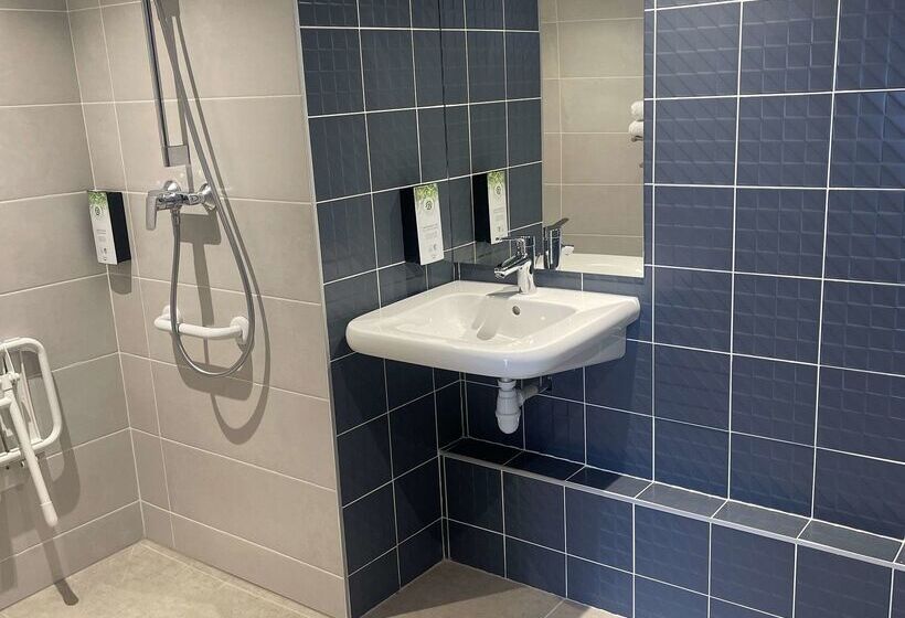 هتل Kyriad Direct Montpellier Saint Jean De Védas   La Peyrière