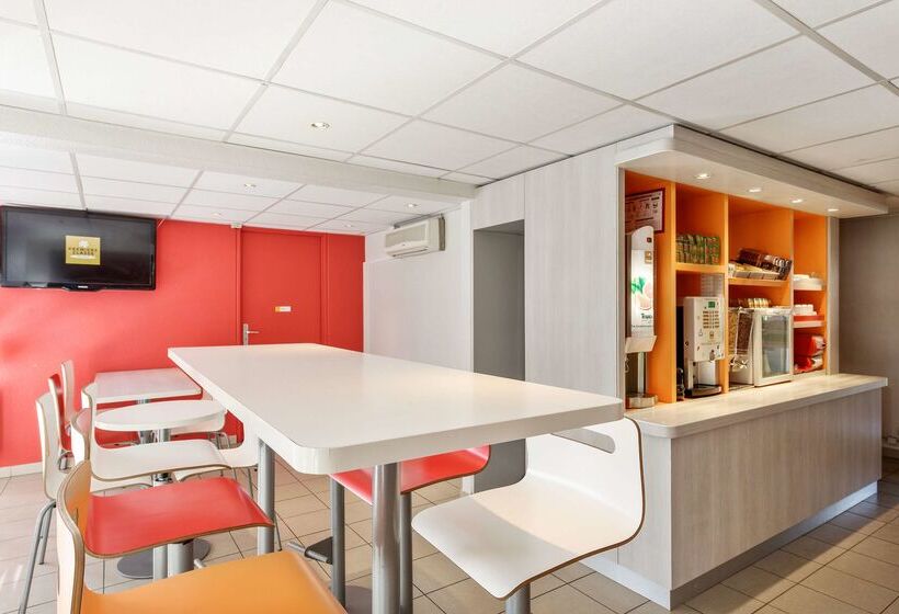 בית מלון כפרי Premiere Classe Avallon