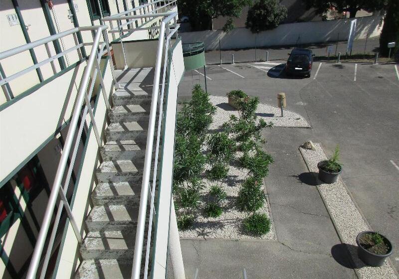 فندق Premiere Classe Avignon Le Pontet