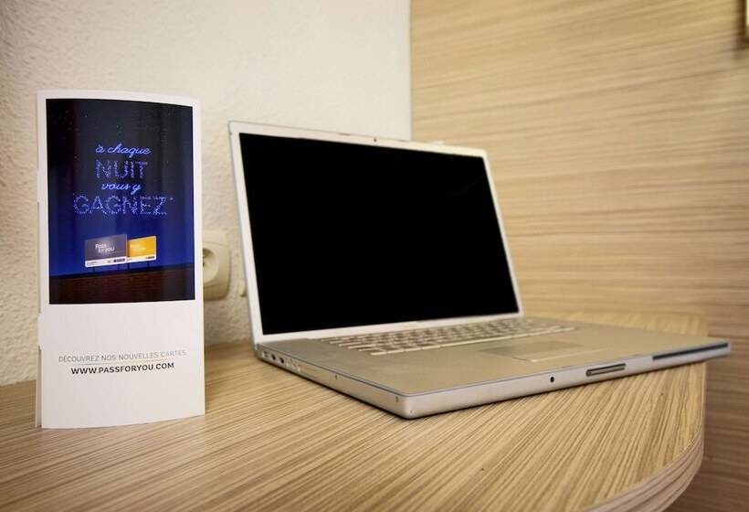 בית מלון כפרי Premiere Classe Bordeaux Nord  Lac