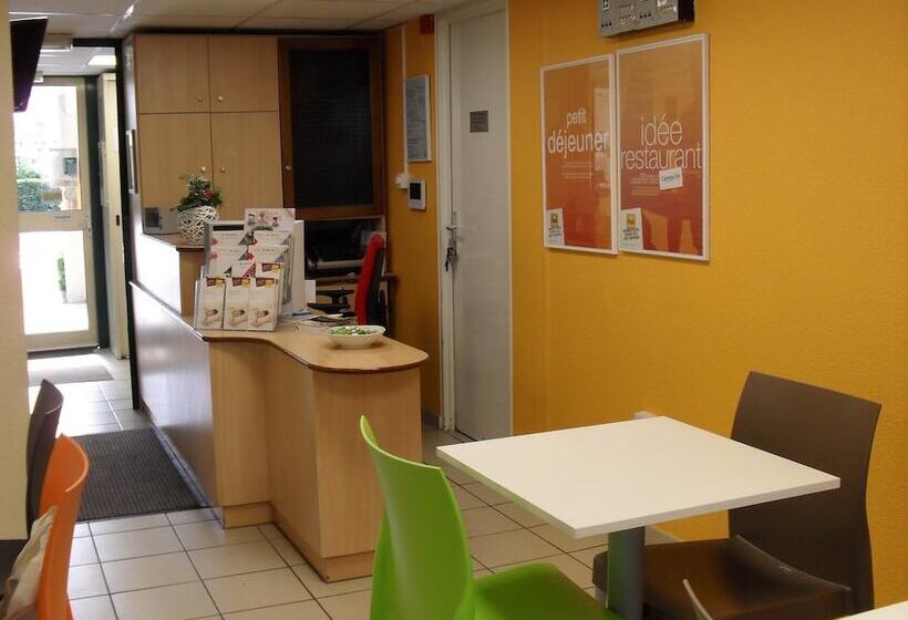 בית מלון כפרי Premiere Classe Liege / Luik