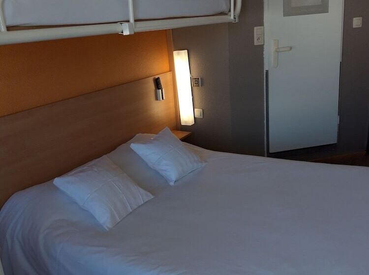 בית מלון כפרי Premiere Classe Liege / Luik