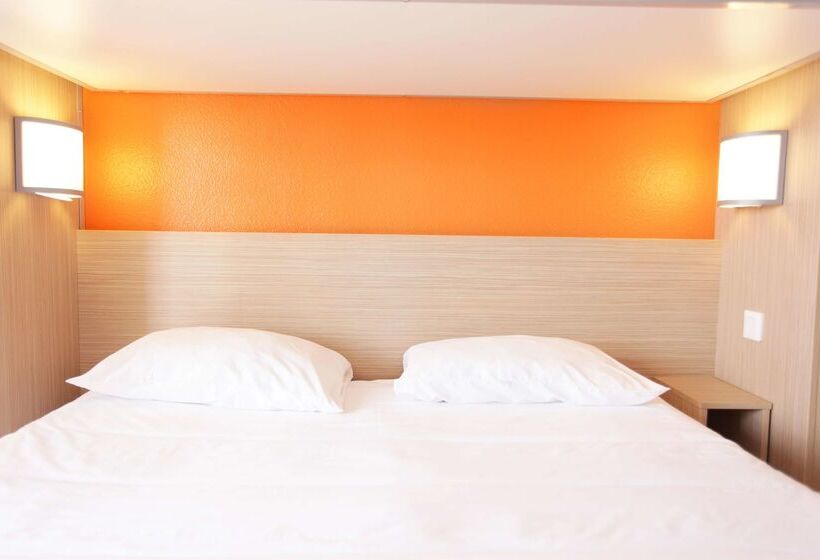 Отель Premiere Classe Orange