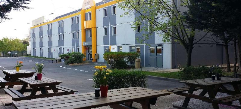 בית מלון כפרי Premiere Classe Montreuil